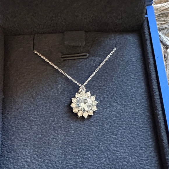 Pompeii3 Diamond Halo Pendant 10k White Gold Necklace - Picture 2 of 8